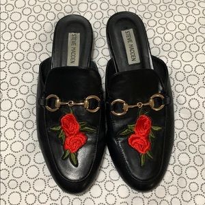 Embroidered Steve Madden mules